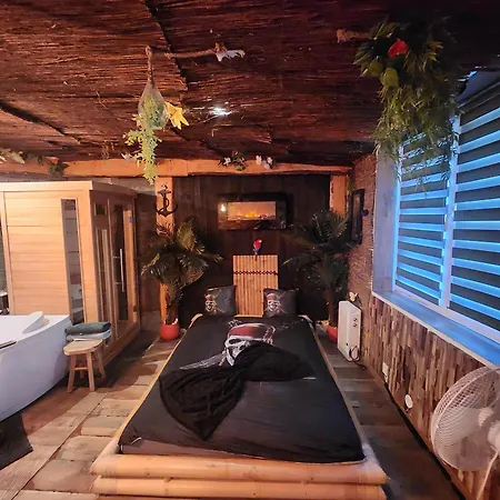 Captain's Jacuzzi&sauna *
