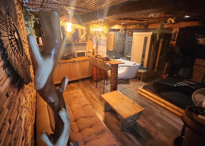 Captain's Jacuzzi&sauna Bed & Breakfast 2*