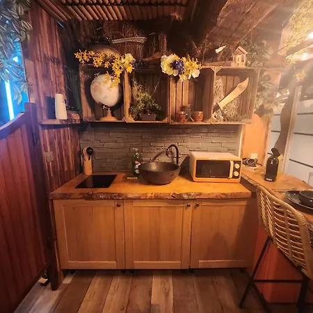 Bed and Breakfast Captain's Jacuzzi&sauna